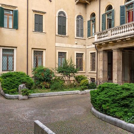 Appartement Antica Residenza Adua à Vérone Extérieur photo