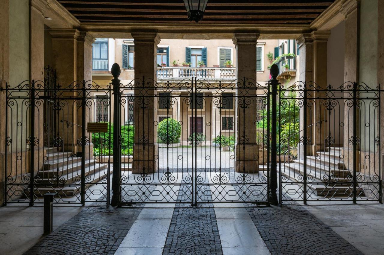 Appartement Antica Residenza Adua à Vérone Extérieur photo